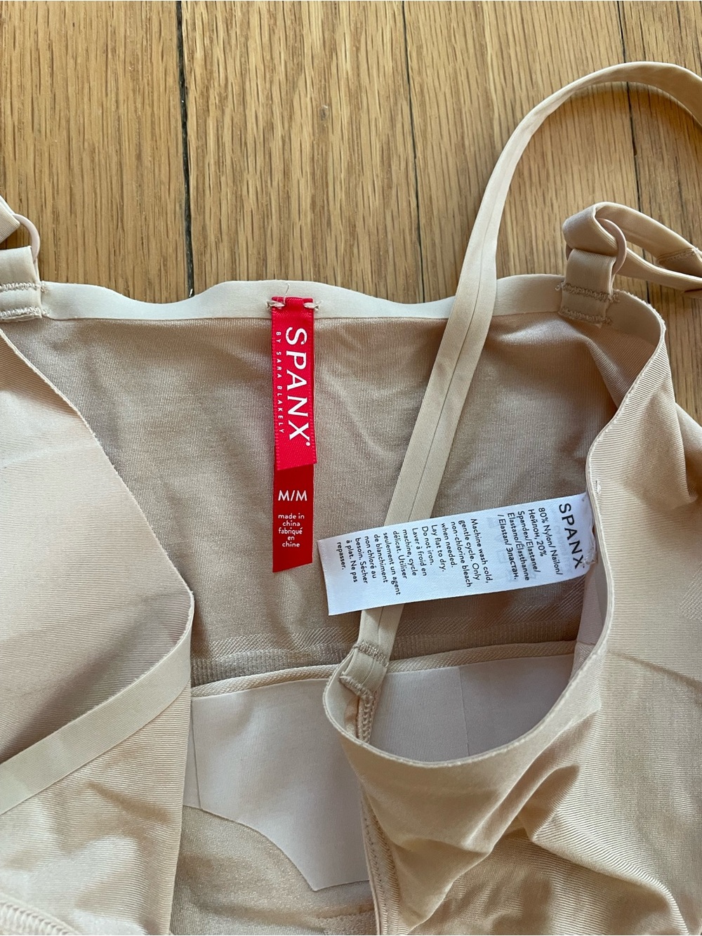 Spanx OnCore Mid-thigh Bodysuit M - Picture 3 of 5